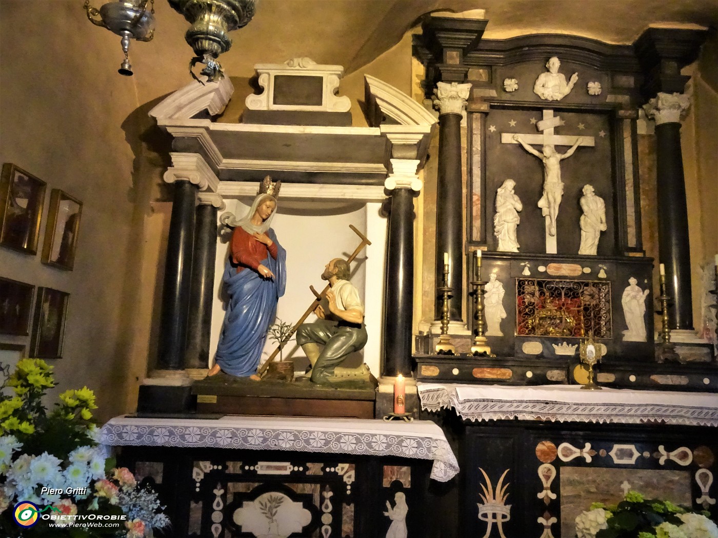 45 Santuario del Perello, la cripta dell'apparizione .JPG
